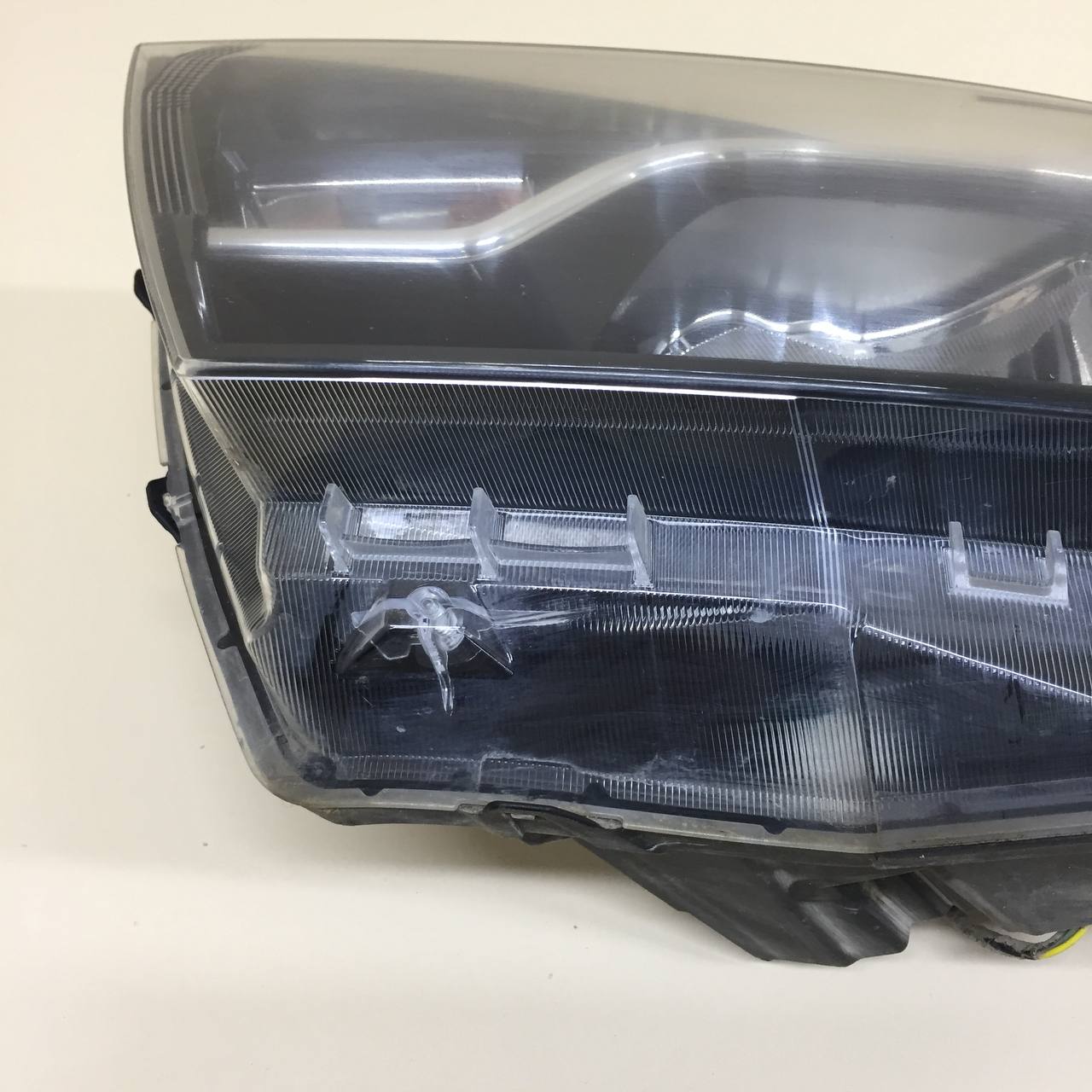 Фара левая Lada Vesta 2015>