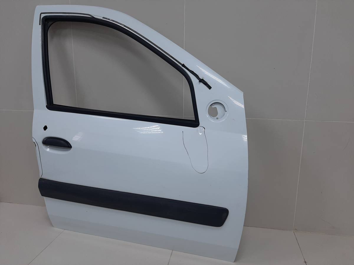Дверь передняя правая Lada Largus 2012> Дверь передняя правая Lada Largus 2012>