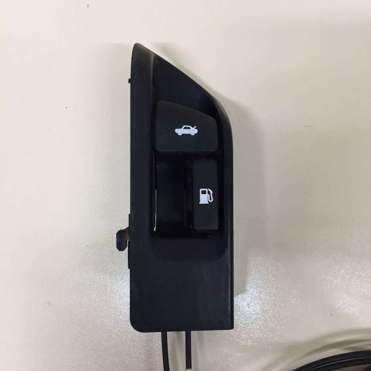 Ручка открывания багажника Toyota Corolla E150 2006-2013