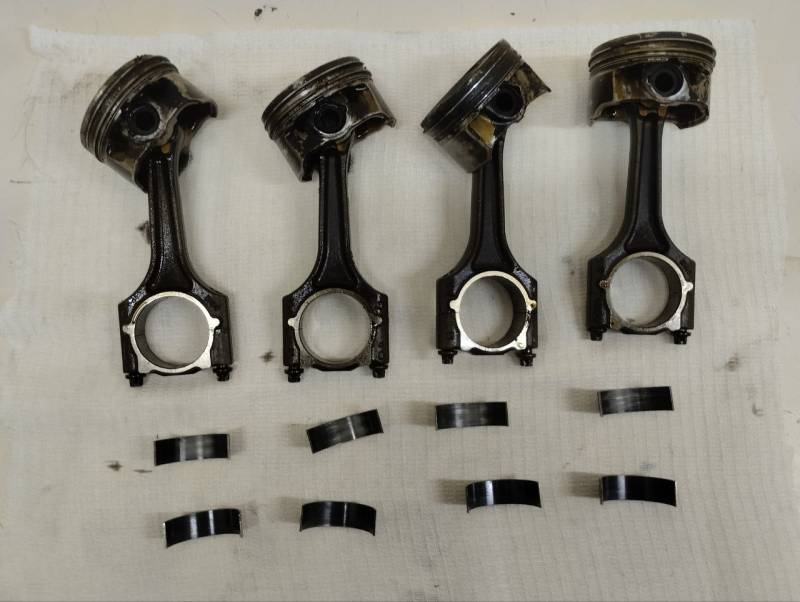 Поршень с шатуном Audi Q5 (8R) 2008-2017