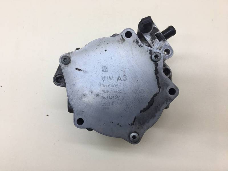 Насос вакуумный Volkswagen Passat B7 2011-2015 Насос вакуумный Volkswagen Passat B7 2011-2015
