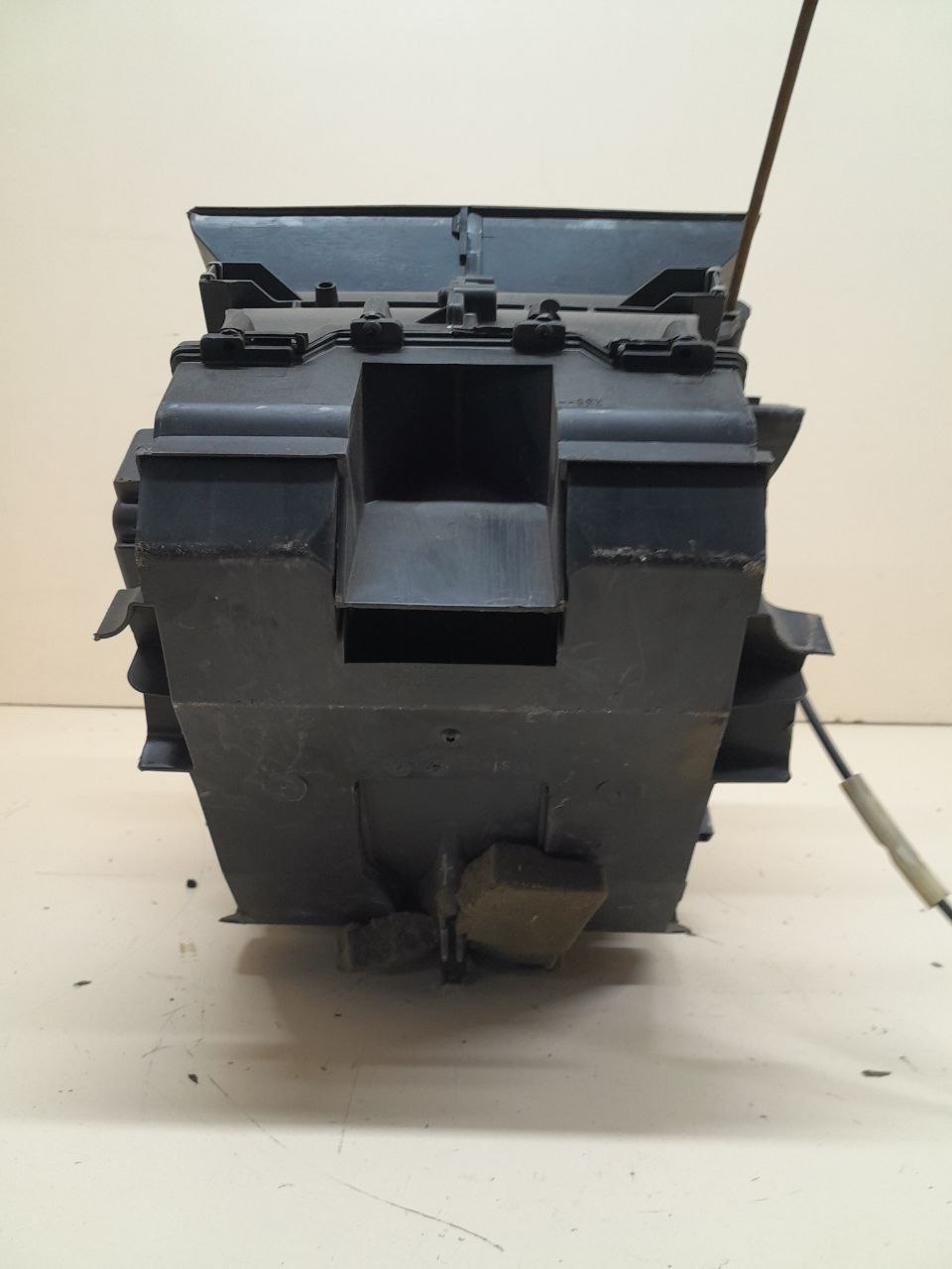 Корпус отопителя Ford Fusion (JU) 2002-2012 Корпус отопителя Ford Fusion (JU) 2002-2012