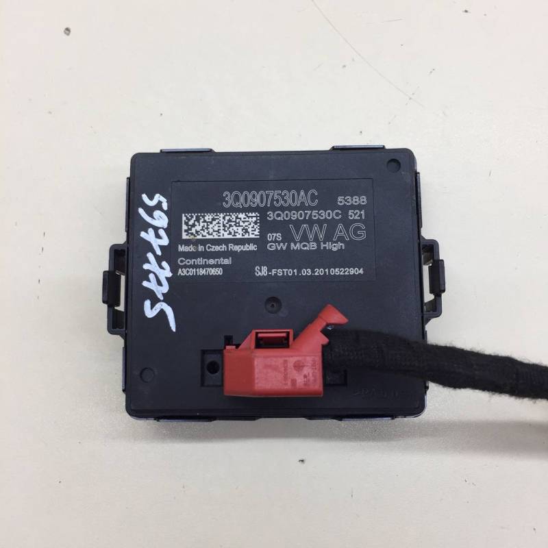 Блок электронный Skoda Octavia (A7) 2013>