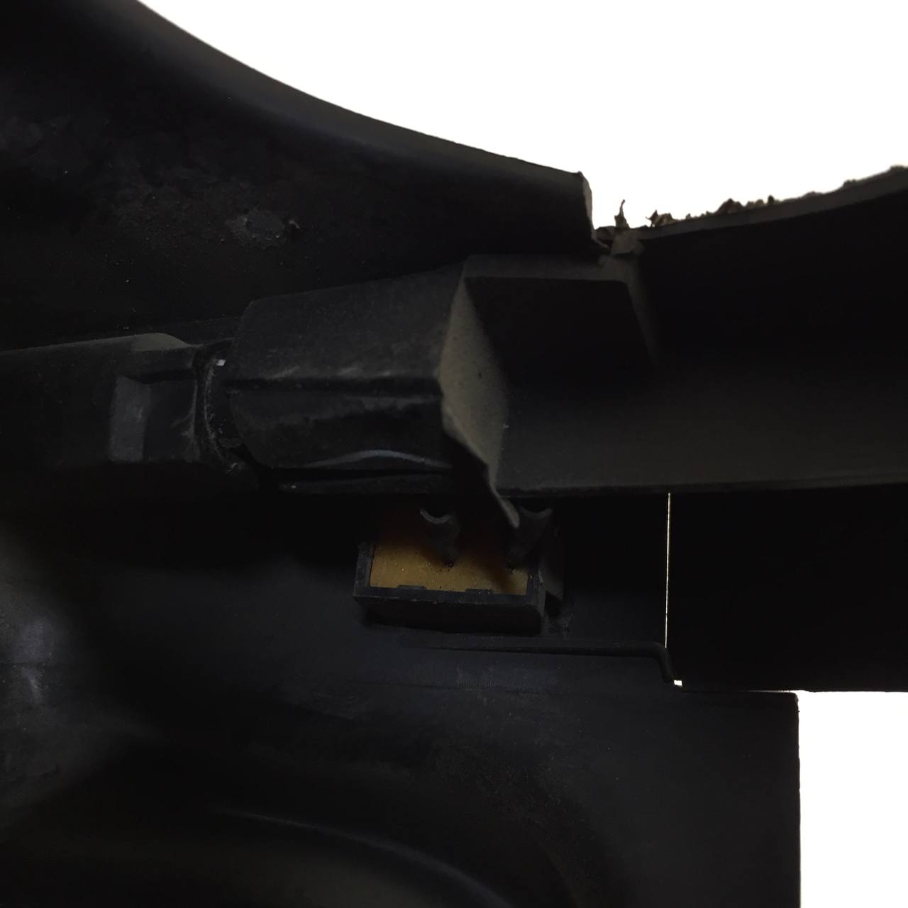 Кожух рулевой колонки Peugeot 206 1998-2012 Кожух рулевой колонки Peugeot 206 1998-2012