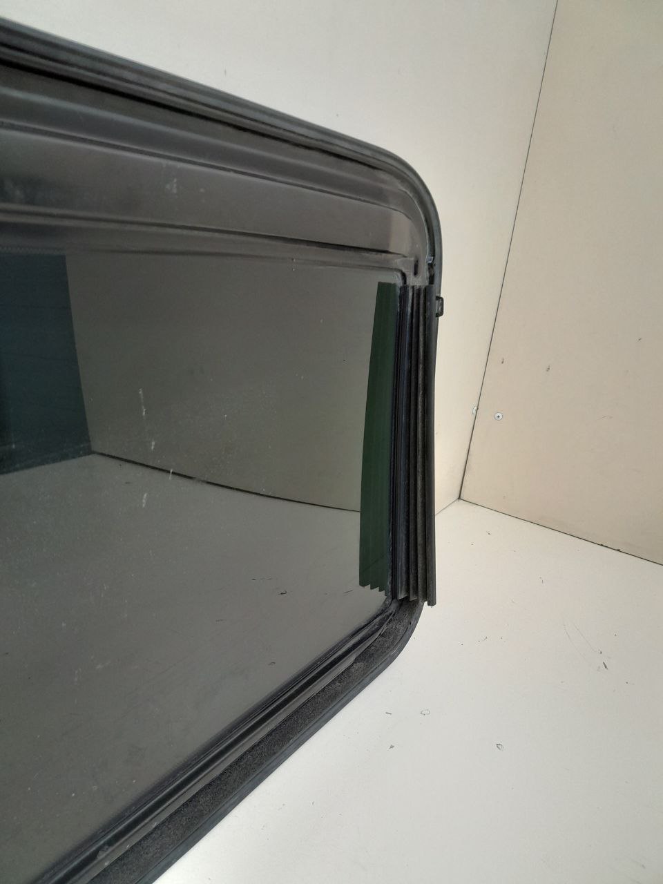 Стекло люка/крыши Subaru B9 Tribeca (WX/W10) 2004-2008 Стекло люка/крыши Subaru B9 Tribeca (WX/W10) 2004-2008