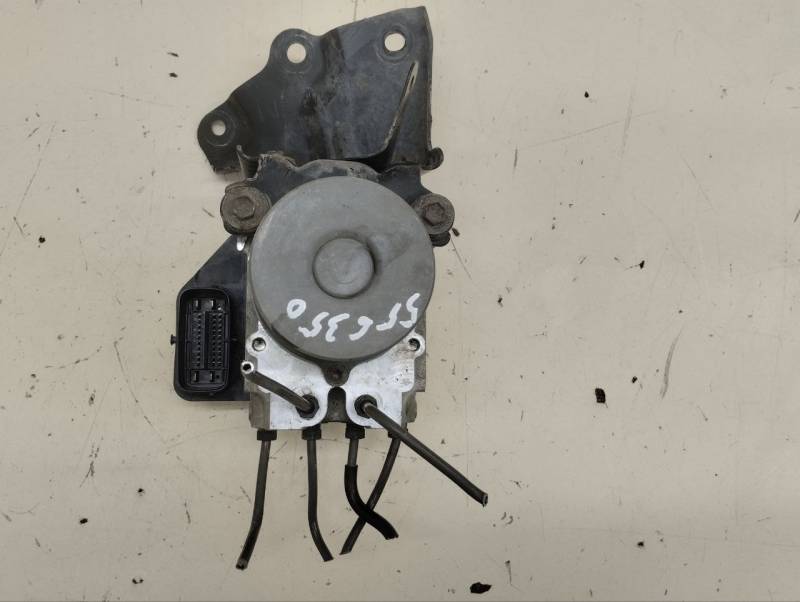 Блок ABS (насос) Toyota Rav 4 (A30) 2006-2013