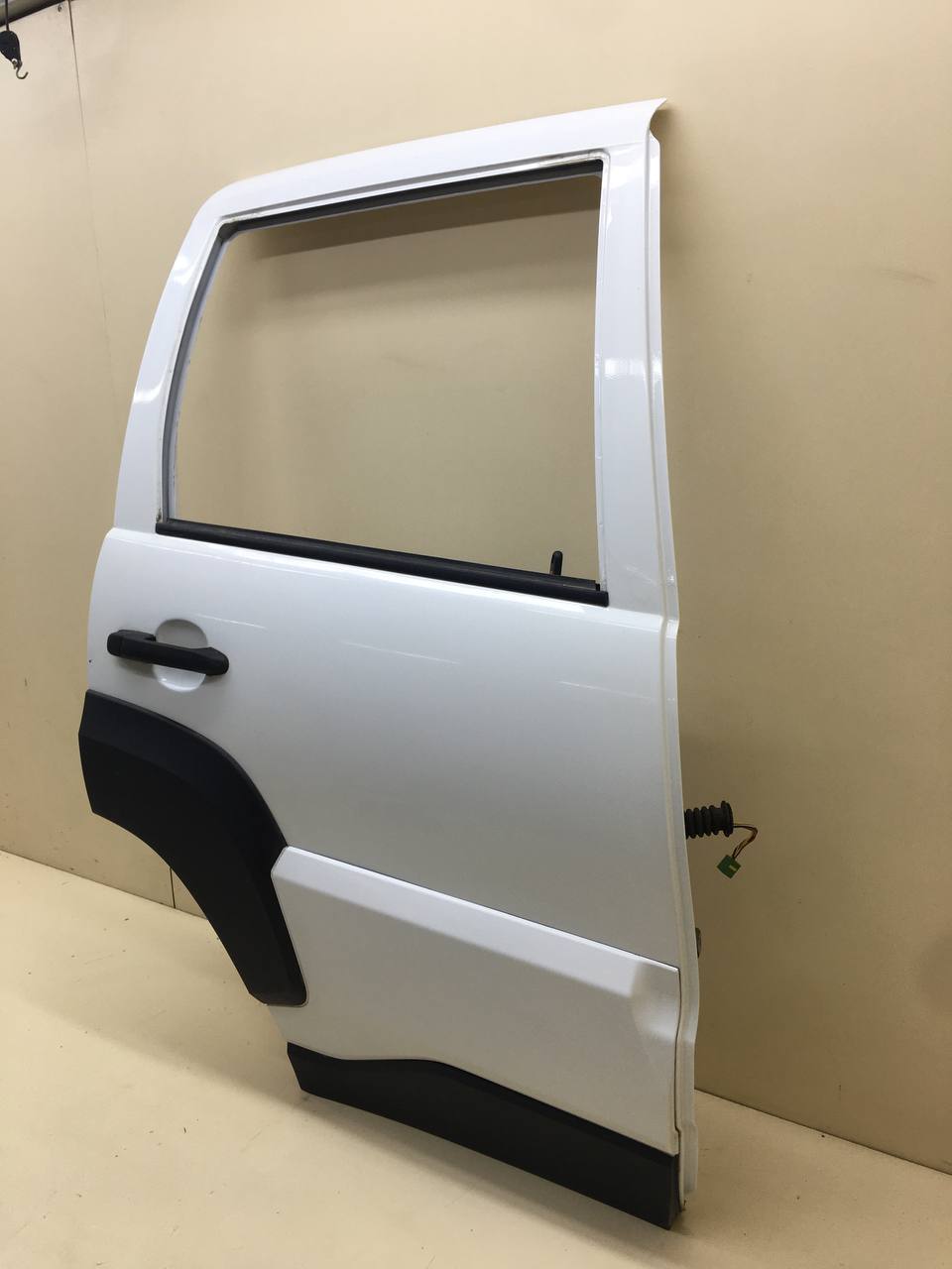 Дверь задняя правая Lada  Niva Travel 2020>