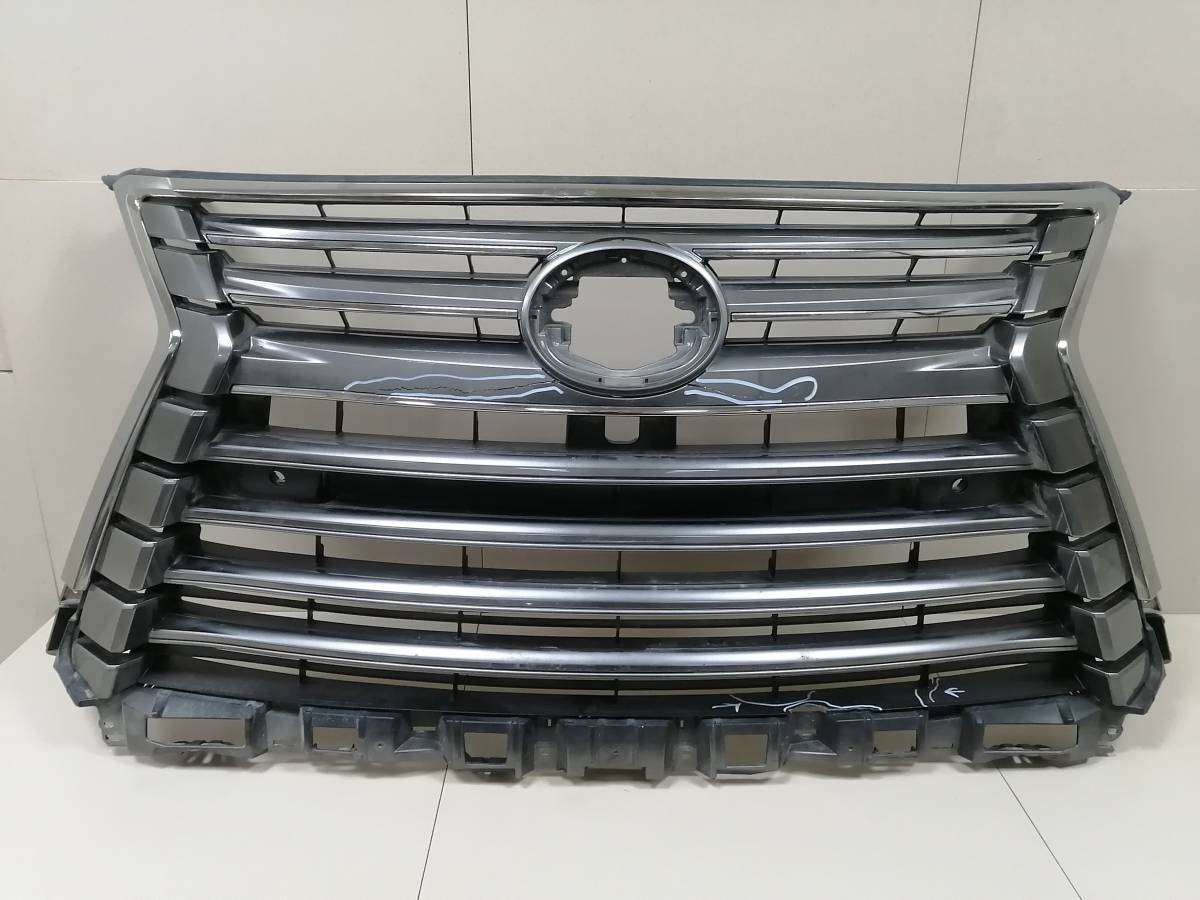 Решетка радиатора Lexus LX450D/570 2015>