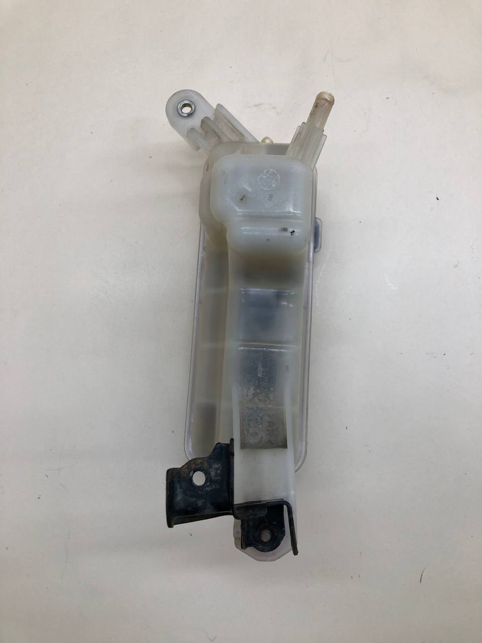 Бачок расширительный Toyota Rav 4 (A30) 2006-2013 Бачок расширительный Toyota Rav 4 (A30) 2006-2013