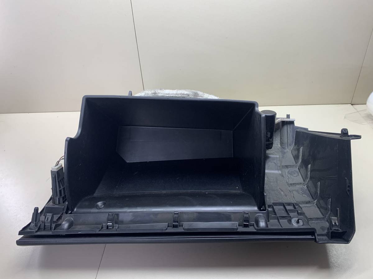 Бардачок Mazda Mazda 6 (GJ) 2013-2022