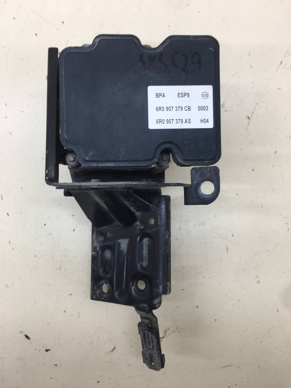 Блок ABS (насос) Volkswagen Polo (MK5) 2011-2020