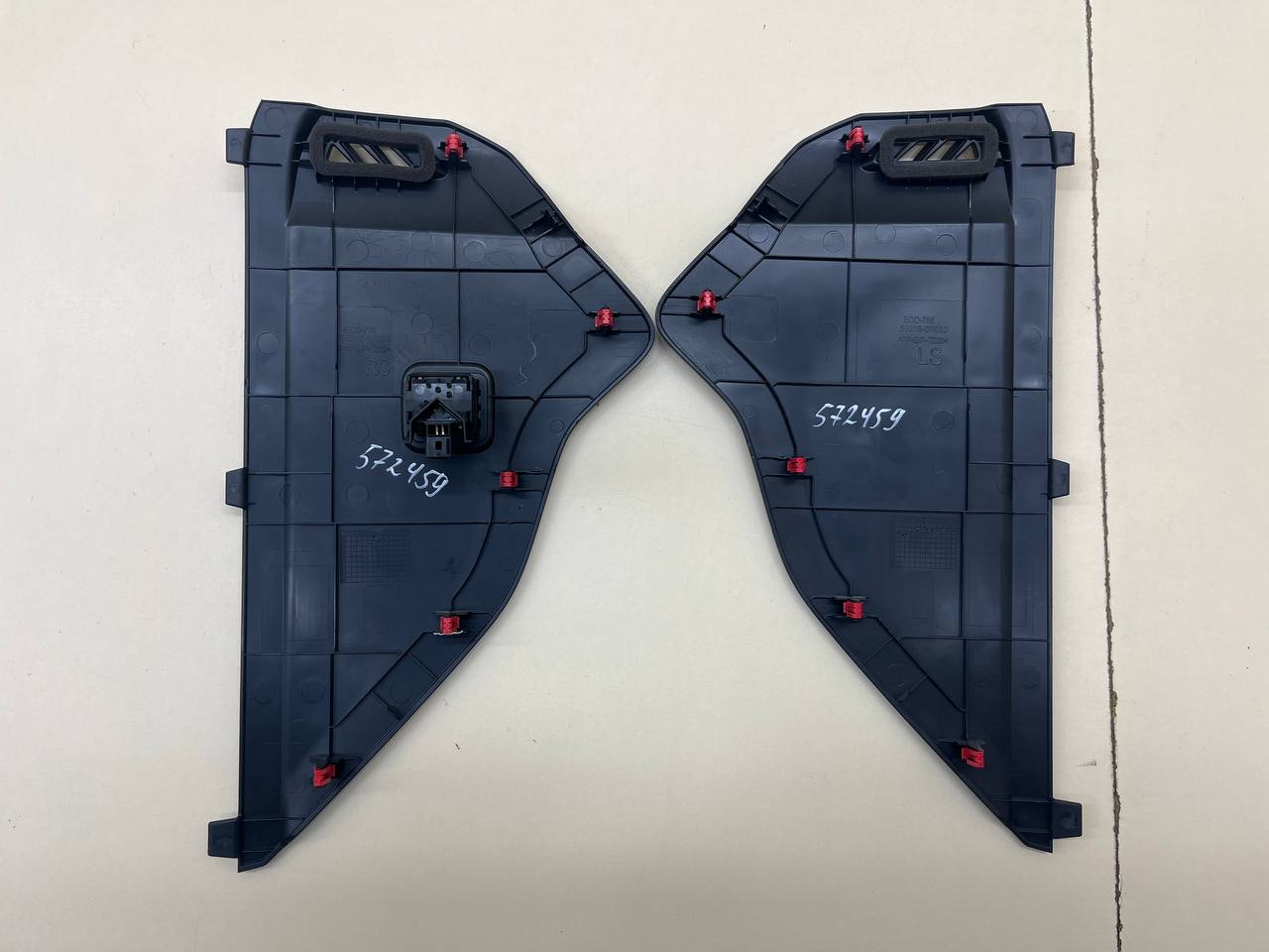 Накладка торпедо Toyota Rav 4 (XA50) 2018>