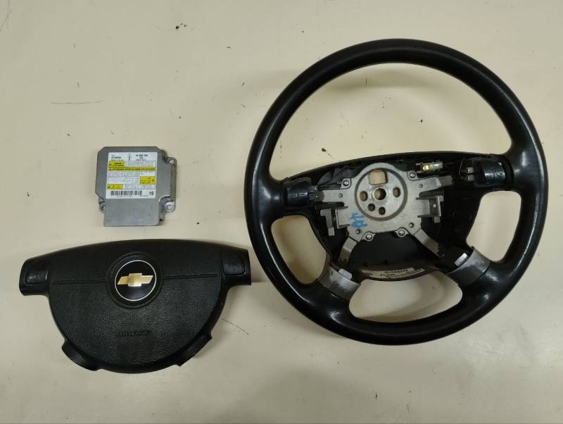 Подушка безопасности в рулевое колесо Chevrolet Aveo T250 2005-2011 Подушка безопасности в рулевое колесо Chevrolet Aveo T250 2005-2011
