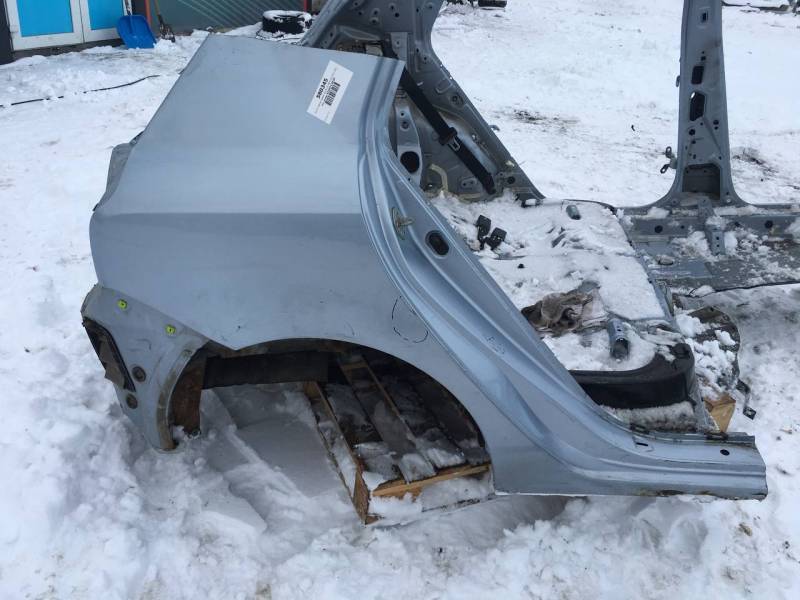 Крыло заднее правое Toyota Corolla E120 2001-2007