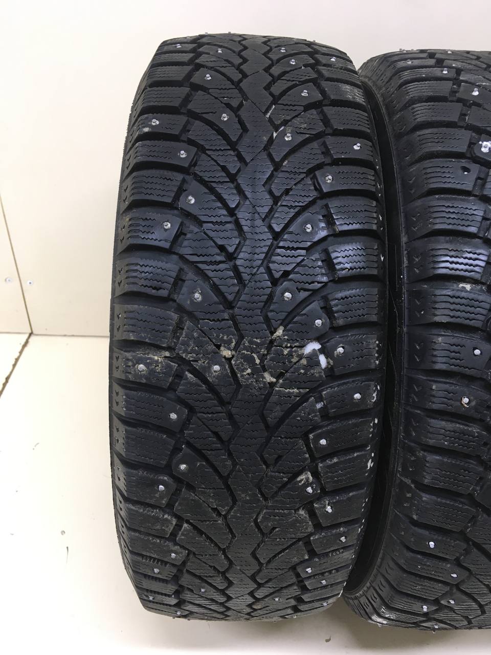 Шины R16 Зимние шипованные Formula ICE.