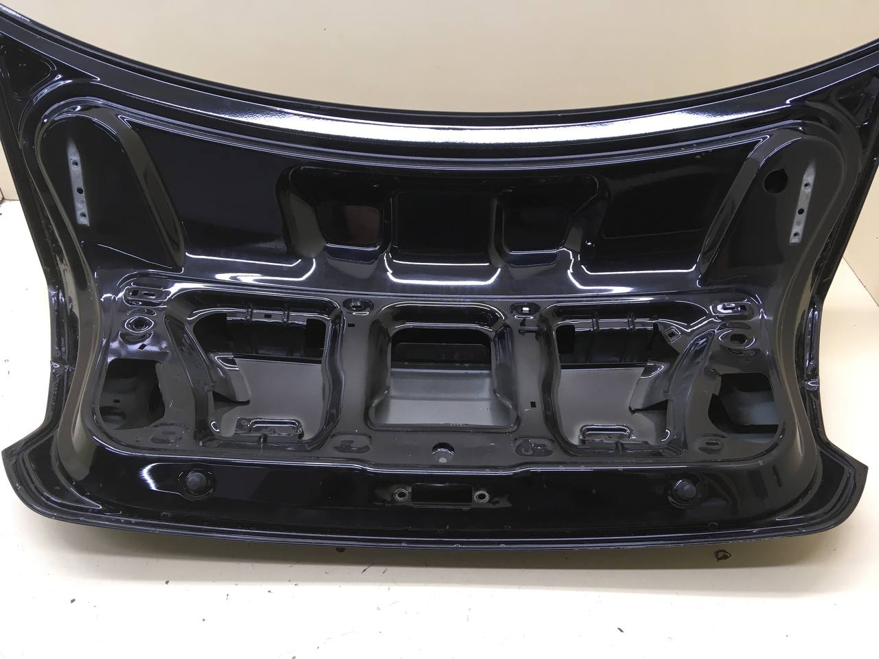 Крышка багажника Volkswagen Polo (MK5) 2011-2020 Крышка багажника Volkswagen Polo (MK5) 2011-2020