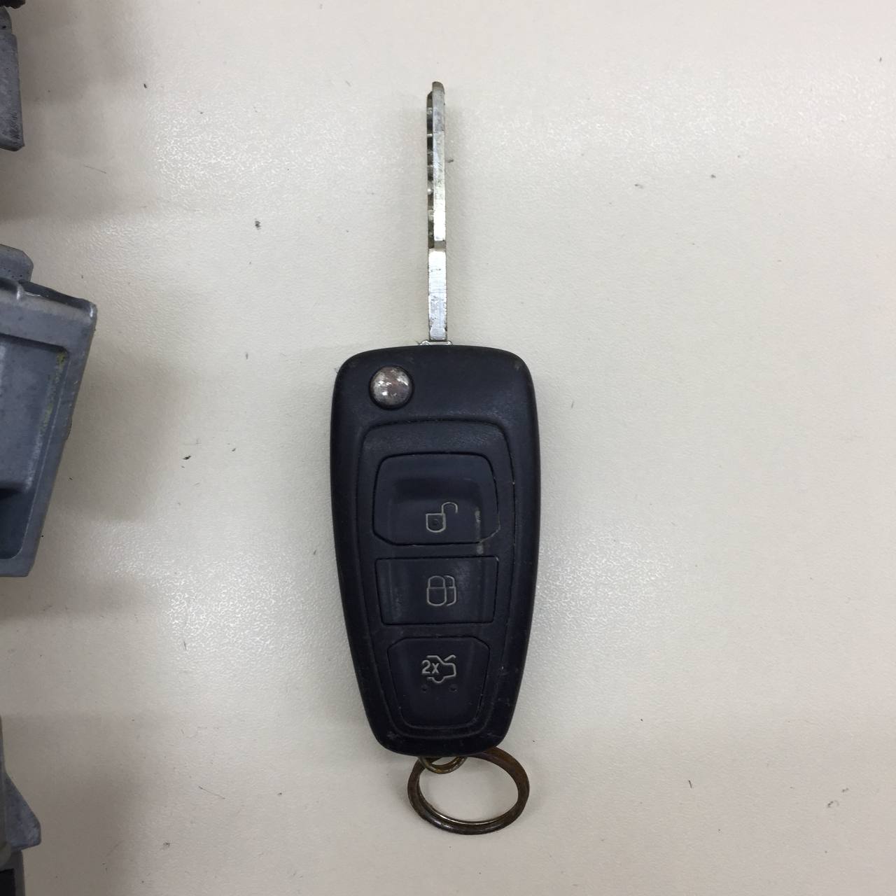 Замок зажигания Ford Mondeo 4 2007-2015 Замок зажигания Ford Mondeo 4 2007-2015