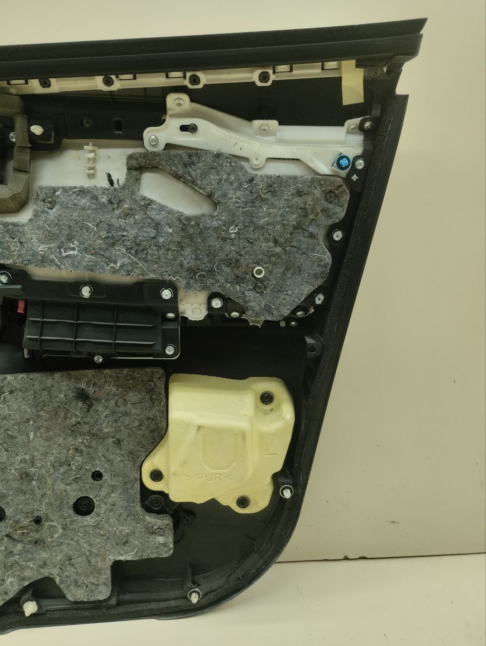 Обшивка двери передней левой Lexus NX 200 (Z10) 2014-2021