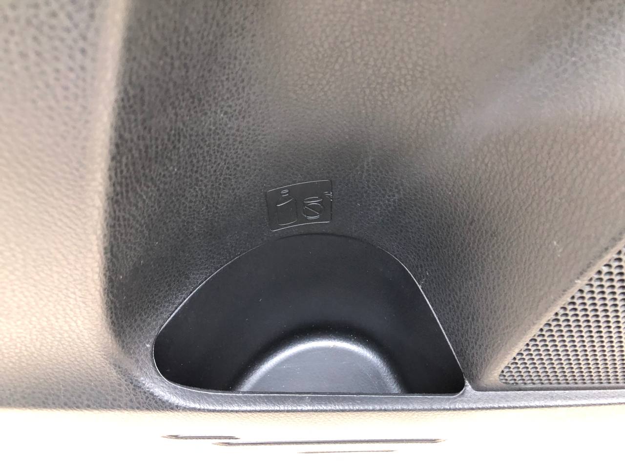 Обшивка двери задней левой Toyota Rav 4 (XA40) 2013-2019