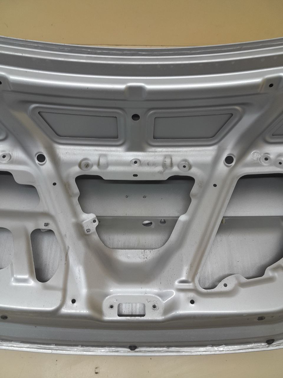 Крышка багажника Hyundai Solaris (RB) 2010-2017 Крышка багажника Hyundai Solaris (RB) 2010-2017
