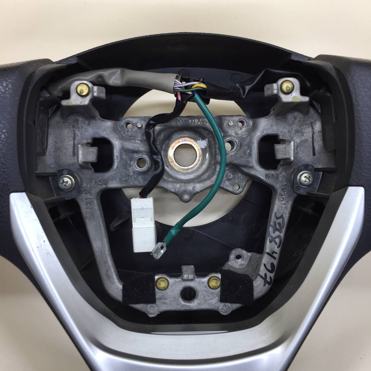 Рулевое колесо для AIR BAG (без AIR BAG) Toyota Corolla E180 2013-2019