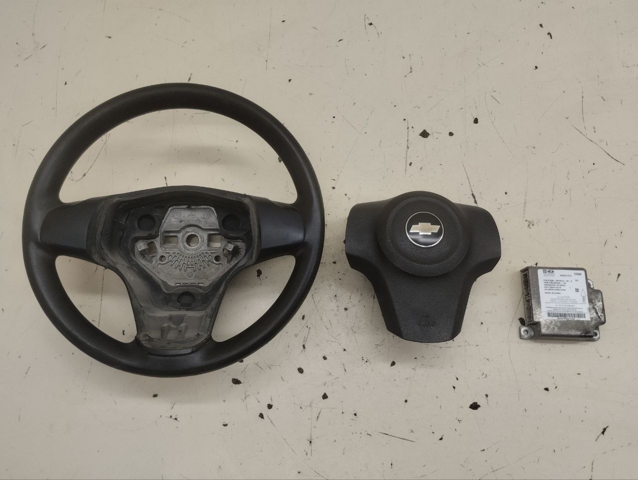 Подушка безопасности в рулевое колесо Chevrolet Niva 2009-2020 Подушка безопасности в рулевое колесо Chevrolet Niva 2009-2020