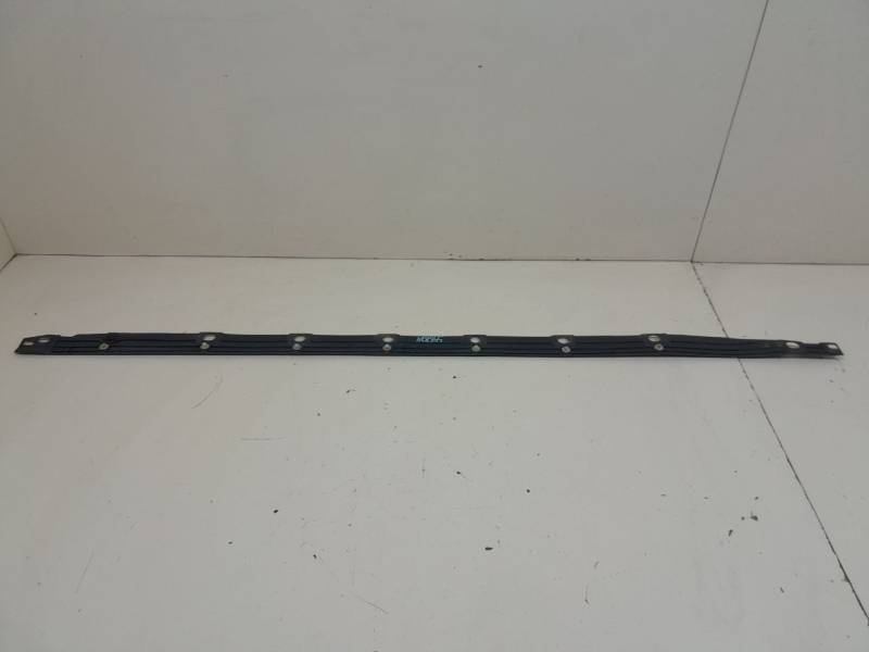 Накладка на порог (наружная) Toyota Corolla E120 2001-2007