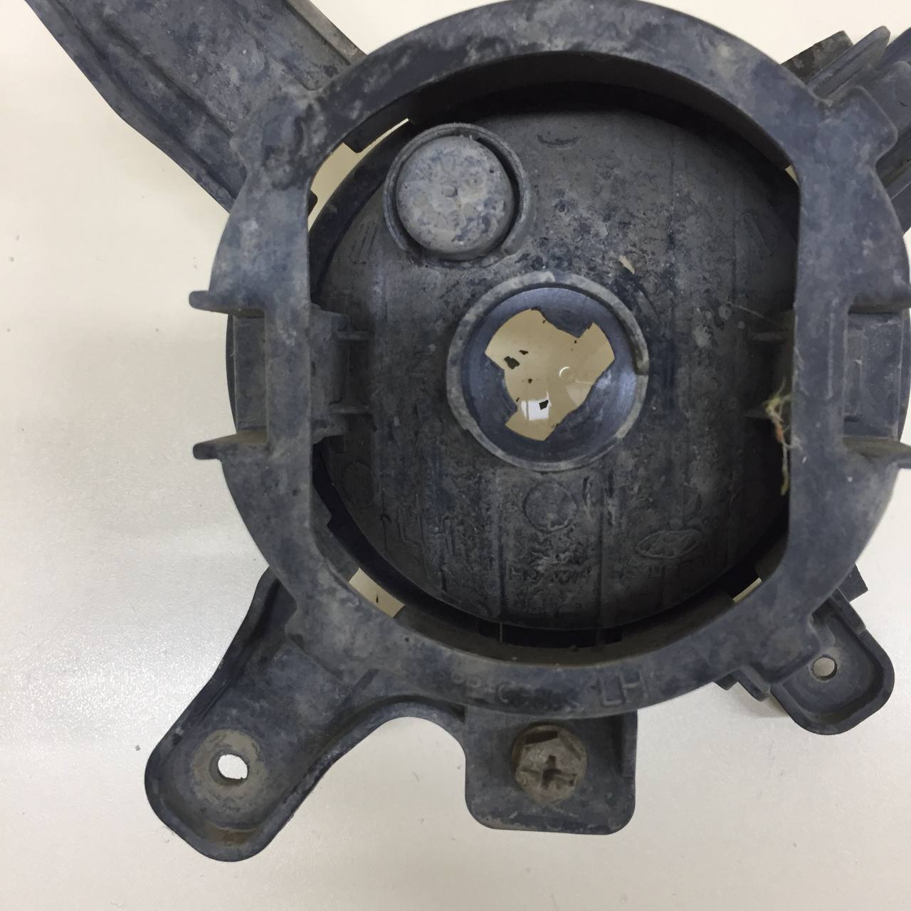 Фара противотуманная левая Hyundai ix35 (LM) 2010-2015 Фара противотуманная левая Hyundai ix35 (LM) 2010-2015