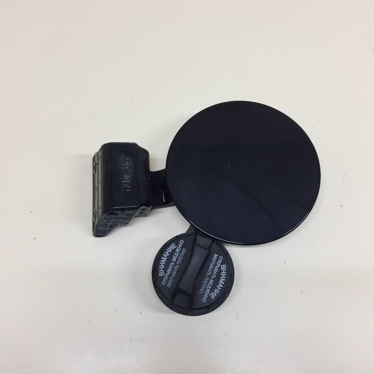 Лючок бензобака Hyundai Solaris (RB) 2010-2017