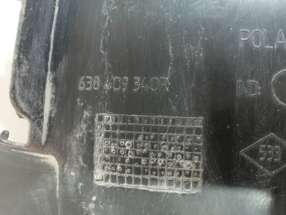 Локер передний правый Lada Largus 2012>