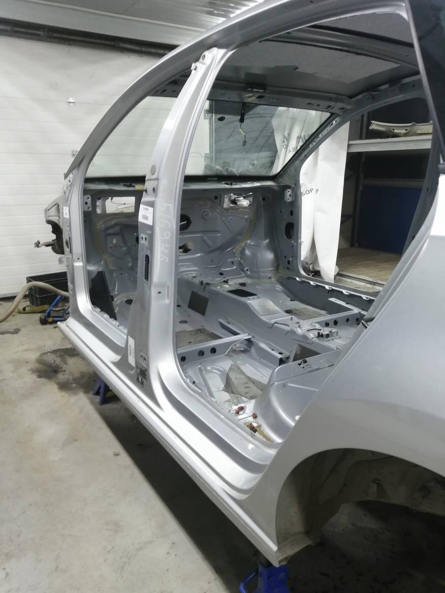 Порог со стойкой левый Volkswagen Polo (MK5) 2011-2020 Порог со стойкой левый Volkswagen Polo (MK5) 2011-2020