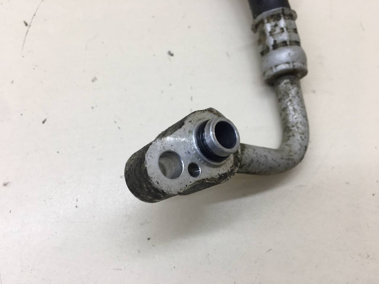 Трубка кондиционера Mitsubishi Lancer 9  (CS/Classic) 2000-2011