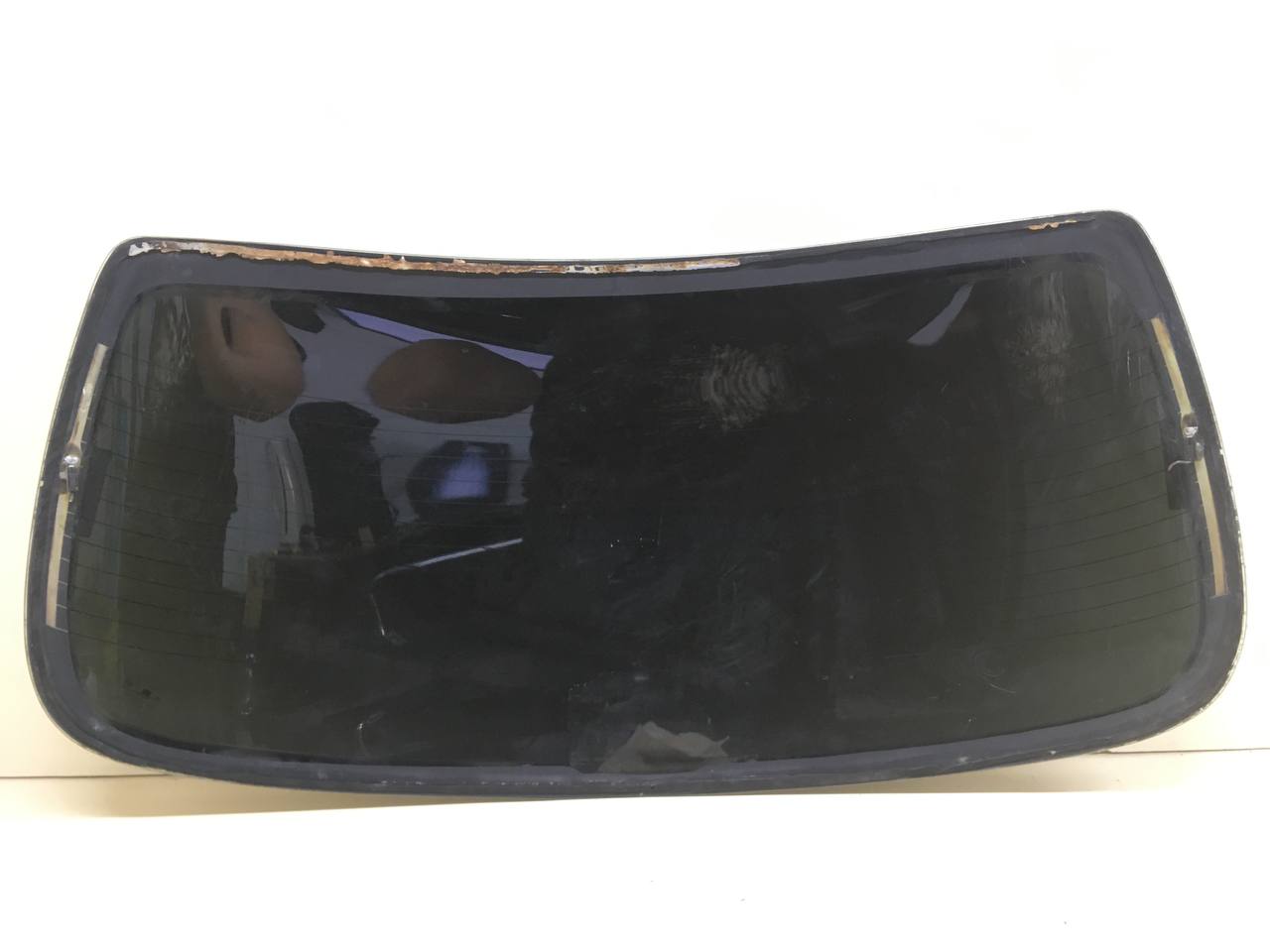 Стекло заднее Kia Spectra (SD) 2004-2011