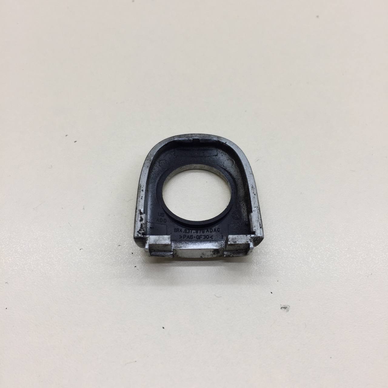 Накладка ручки наружной Volkswagen Jetta (A6) 2010-2019 Накладка ручки наружной Volkswagen Jetta (A6) 2010-2019