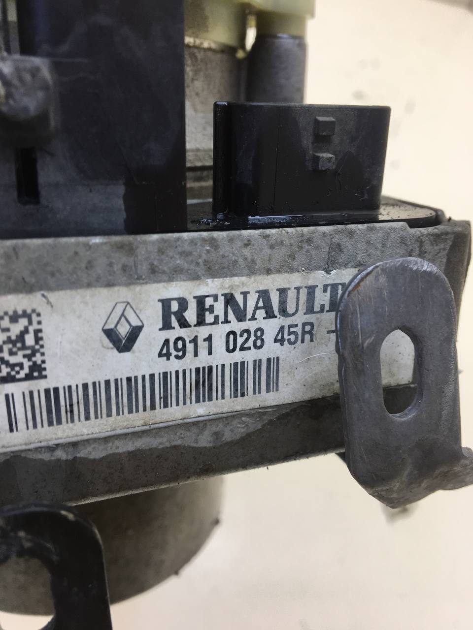Насос гидроусилителя (электрогидроусилитель, ЭГУР) Renault Duster (HSA, HSM) 2012>