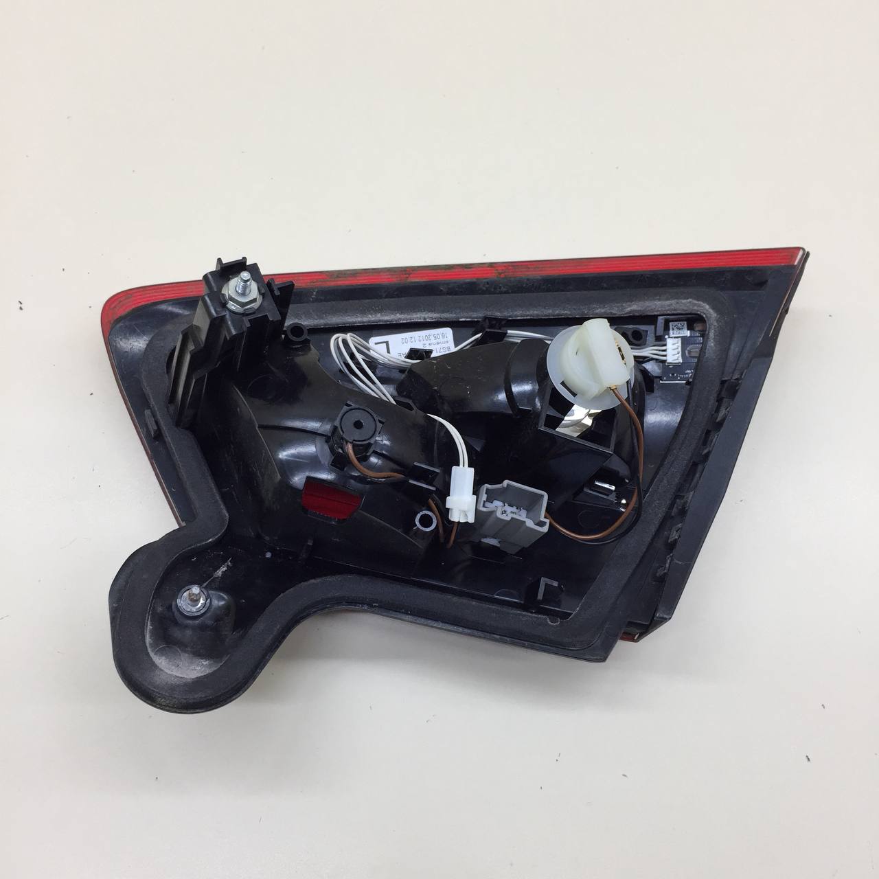 Фонарь задний внутренний левый Ford Mondeo 4 2007-2015