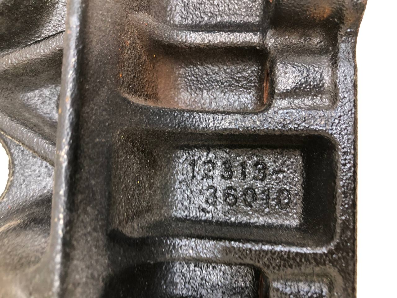 Кронштейн двигателя Toyota Camry (V50) 2011-2017 Кронштейн двигателя Toyota Camry (V50) 2011-2017
