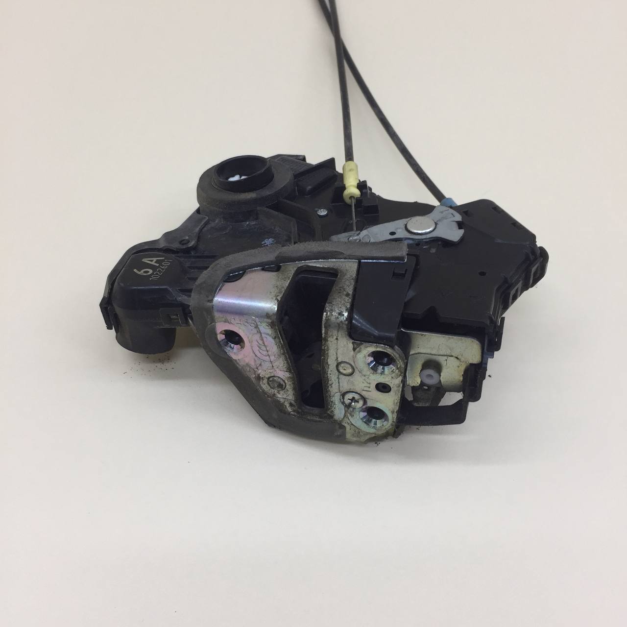 Замок двери передней левой Toyota Rav 4 (A30) 2006-2013 Замок двери передней левой Toyota Rav 4 (A30) 2006-2013