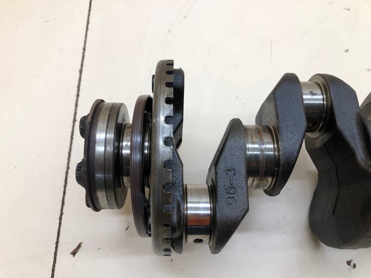 Коленвал Nissan Qashqai (J10) 2006-2013 Коленвал Nissan Qashqai (J10) 2006-2013
