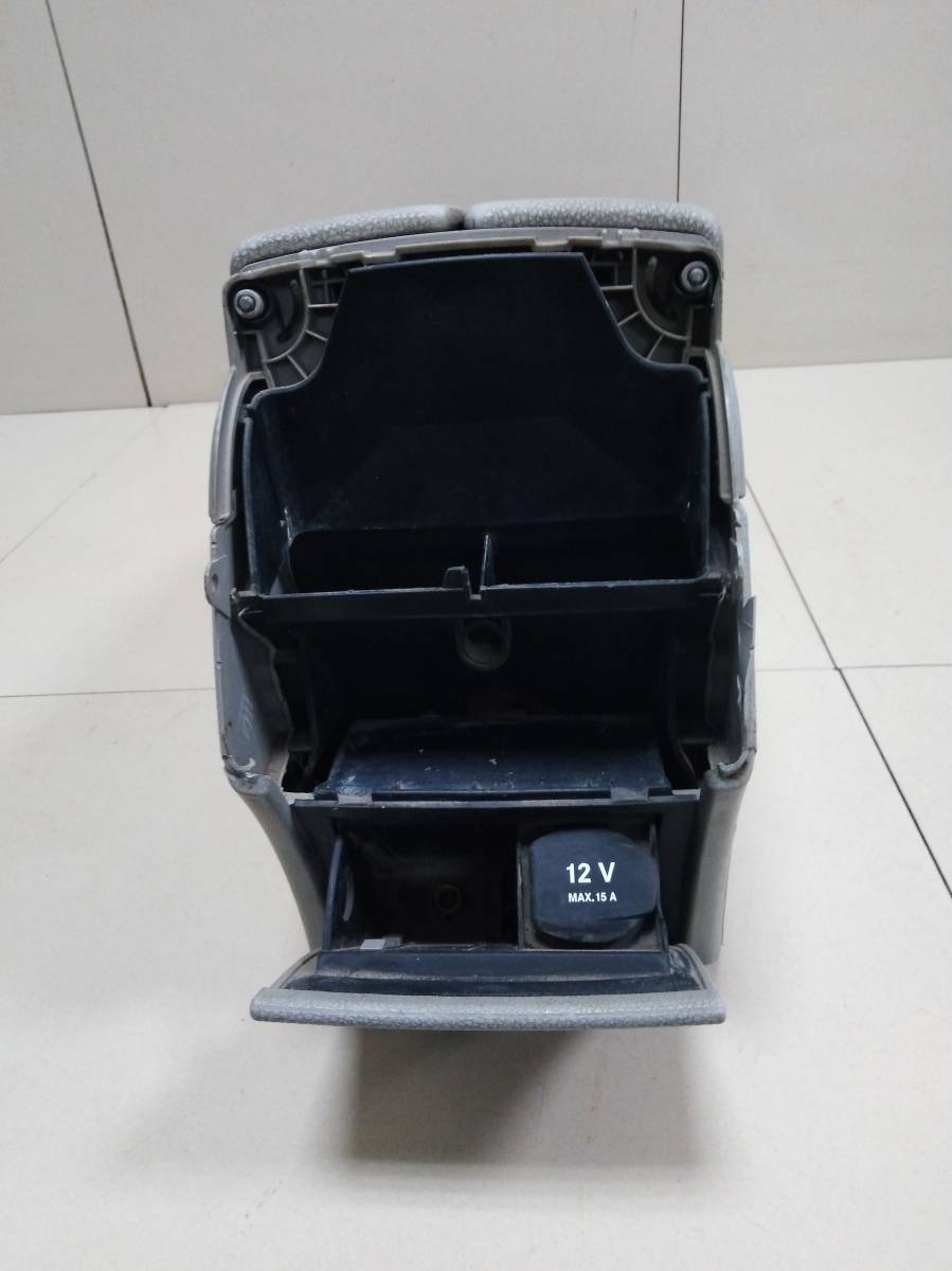 Консоль центральная Mercedes-Benz C-Class (W204) 2007-2014