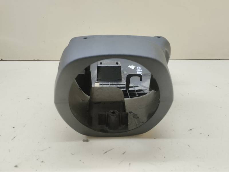 Кожух рулевой колонки Chevrolet Niva 2009-2020