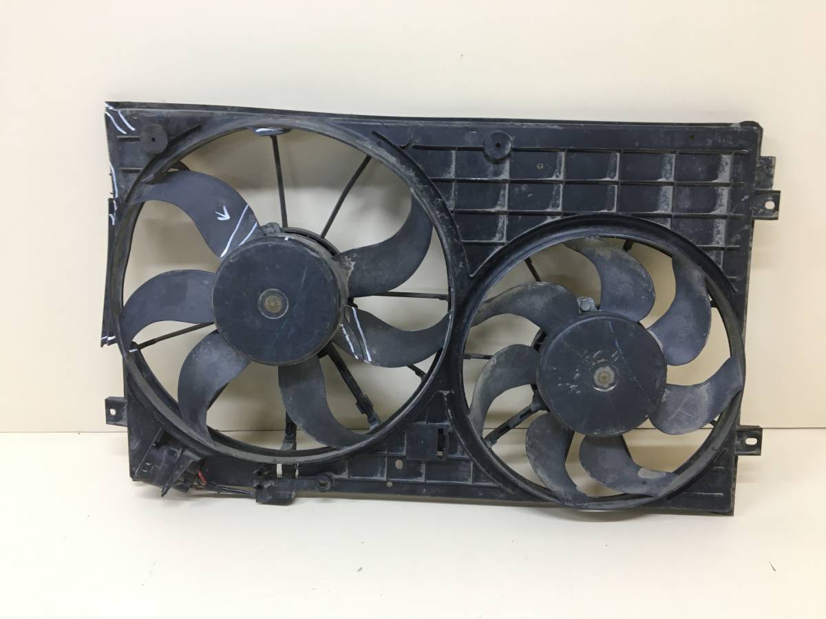 Диффузор вентилятора Volkswagen Jetta (A6) 2010-2019