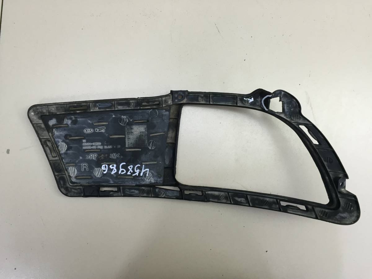Рамка противотуманной фары правой Kia Cerato (TD) 2009-2013