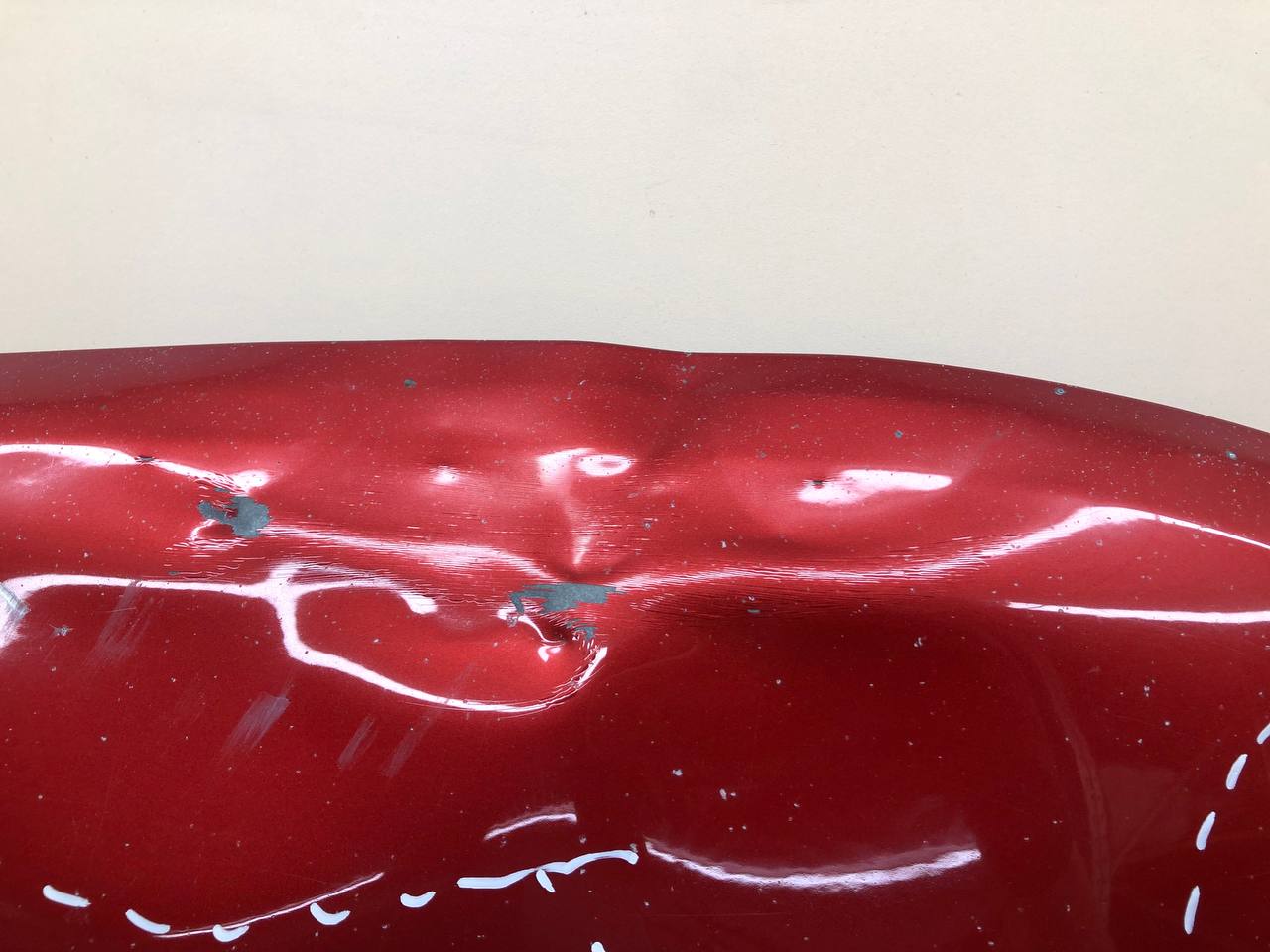 Капот Lada Vesta 2015>