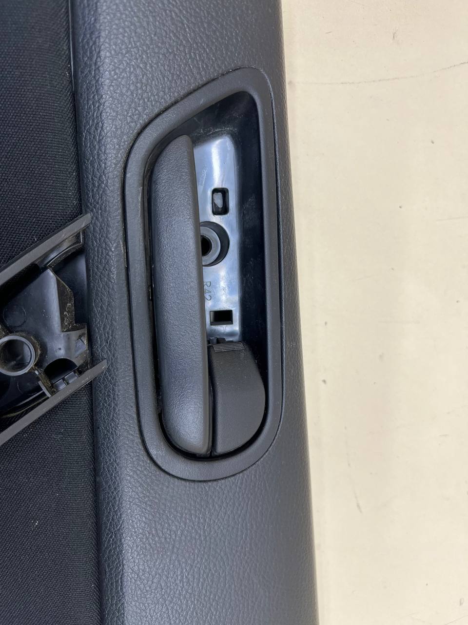 Обшивка двери задней правой Mazda Mazda 3 (BL) 2009-2013