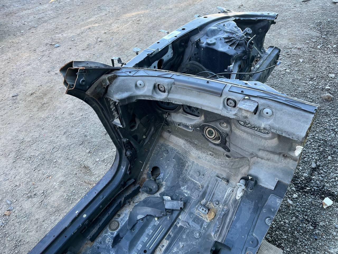 Четверть передняя левая BMW 7-Series F01,F02  2008-2015
