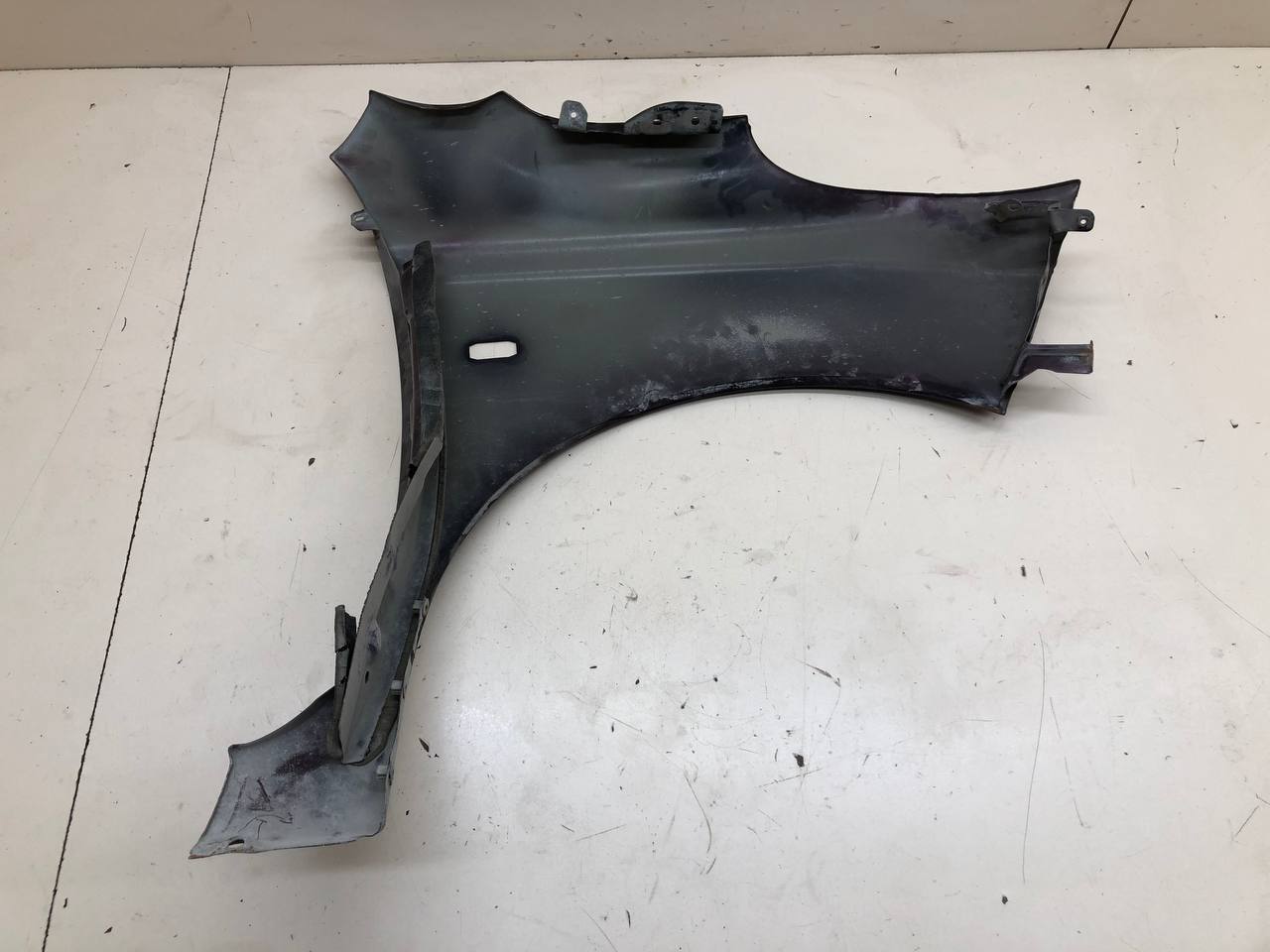 Крыло переднее левое Nissan Micra (K12) 2002-2010