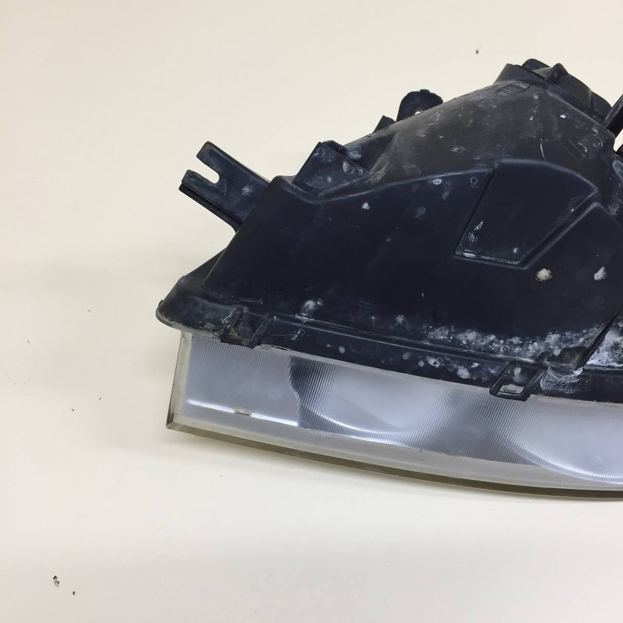 Фара правая Nissan Almera Classic (B10) 2006-2013 Фара правая Nissan Almera Classic (B10) 2006-2013