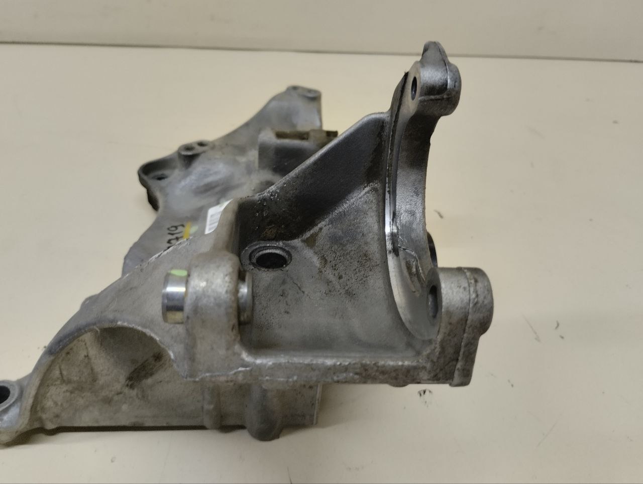 Кронштейн генератора Renault Duster (HSA, HSM) 2012>