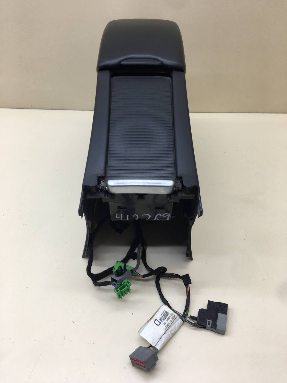 Консоль центральная Volvo XC60 2008-2017